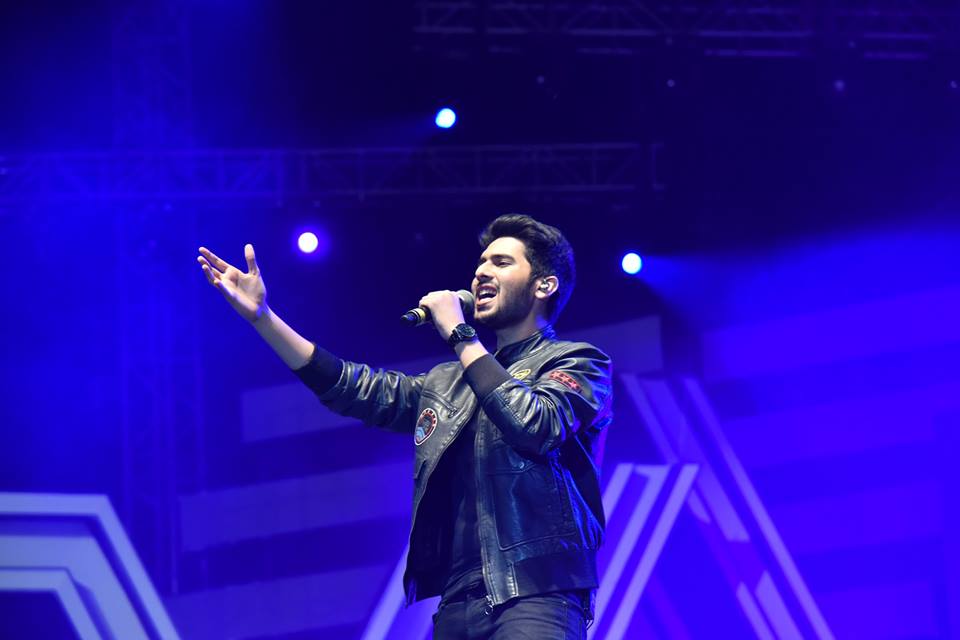 i_am_aayushjain's tweet photo. @ArmaanMalik22 live concert was awesome. #ArmaanLive #ArmaanKiFerrari #wednesdaywisdom #SasikalaStalled #TnPolitics #ArmaanInVIT @VIT_univ https://t.co/km3fS2A3b2