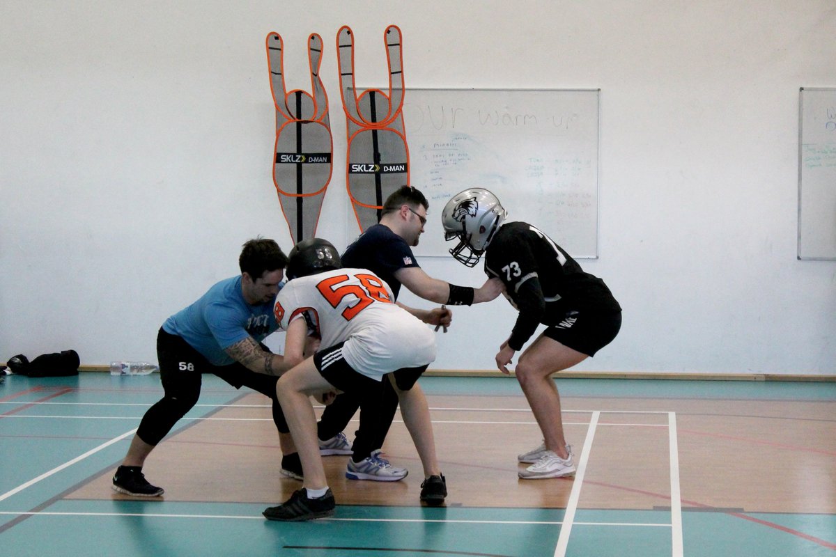 BlackpoolSixth's tweet image. Thank you to players from @lancsWolverines for bringing American Football to Blackpool Sixth yesterday! @B6Active #Sport #Fitness