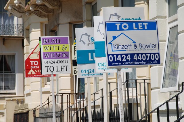 PropertyUKGroup's tweet photo. Is ‘Buy to Let’ an attractive investment opportunity? https://t.co/M7IxtMZJyh #investment #property https://t.co/0ayMl61Xif