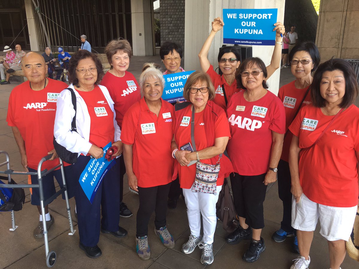 YurikoHeart8's tweet photo. @MikeKulick @pnish75 @LauriePure @ctakamura3933 @ConcernedAging    Volunteers at the Kupuna Care Rally earlier today. https://t.co/AQRGEa320C
