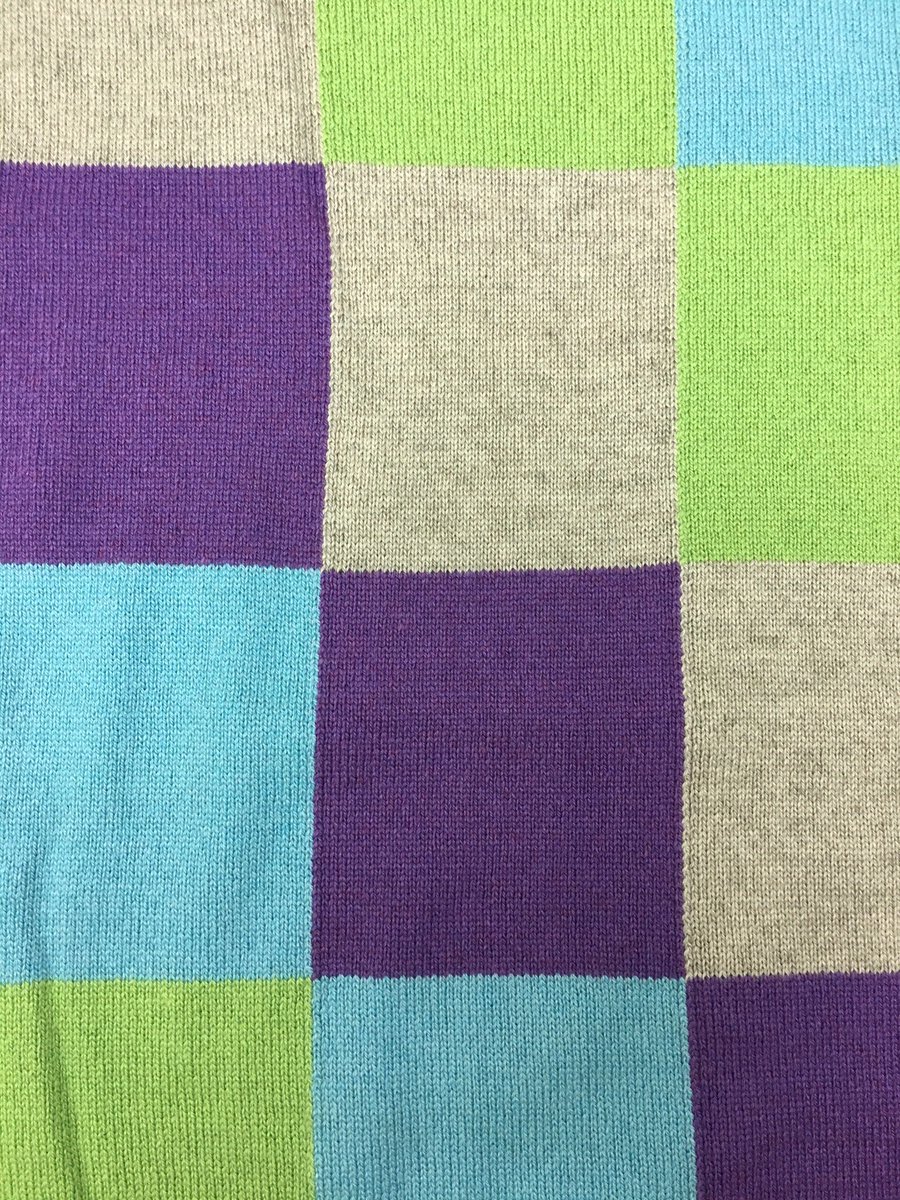 Meilleurelaine's tweet photo. We made scarves with love and care! #cashmere #colorblock #valentinegift #promotioncode #whynotnow https://t.co/W2HqlIIhbM https://t.co/bTkV1vgEem