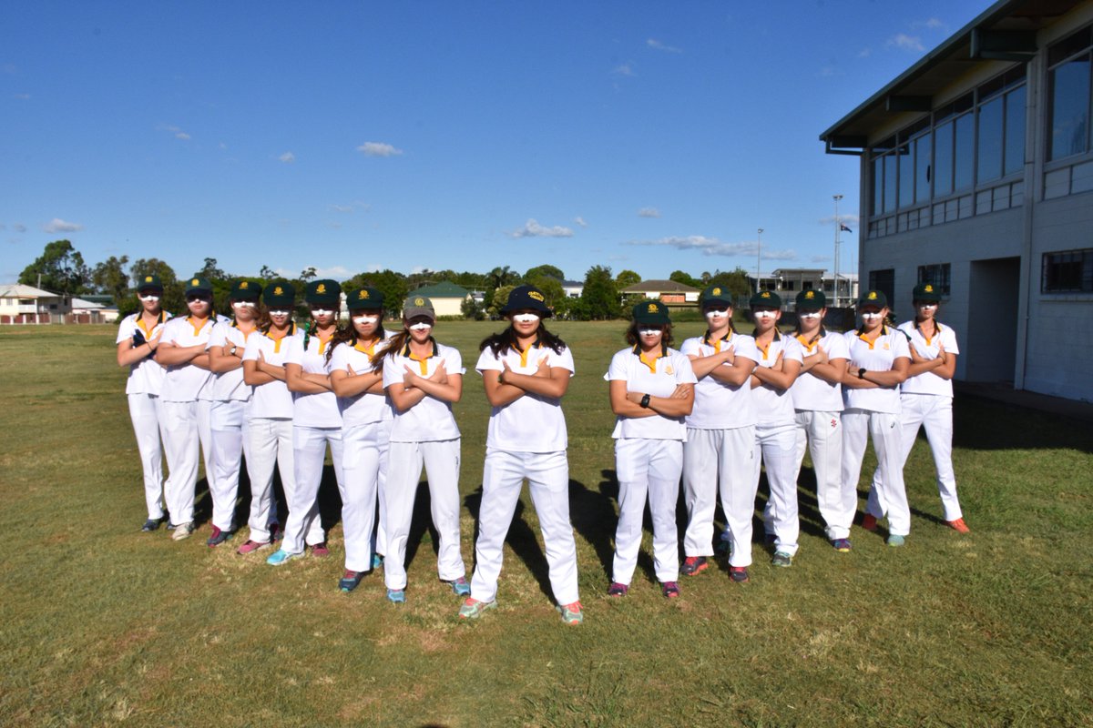 clayfieldcoll's tweet photo. #clayfieldcricket2017 CC Opens faced a punishing opening IGGS partnership. The target 75. A gallant team effort but @ stumps defeated 6/52 https://t.co/lCMUXTKJyJ