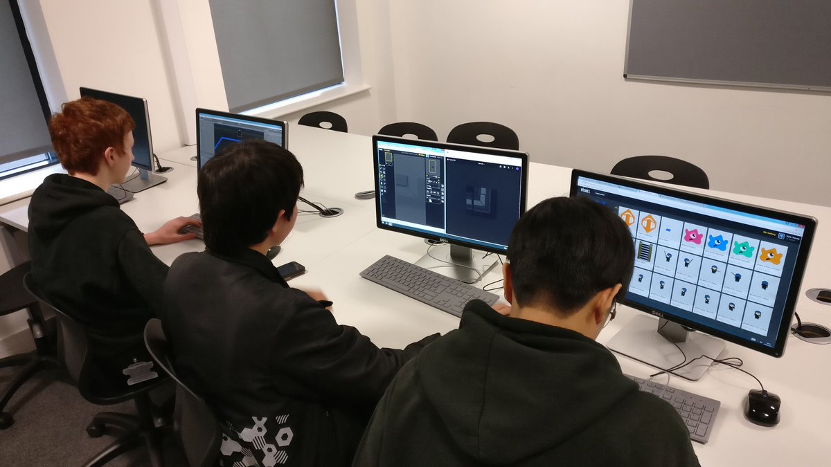 CreativeUTCMCUK's tweet photo. Our Year 11 IMG work experience doing some amazing work so far! Can't wait to see the game they have on Friday! #UTCinspired #unstoppable https://t.co/brrGmGjdBP