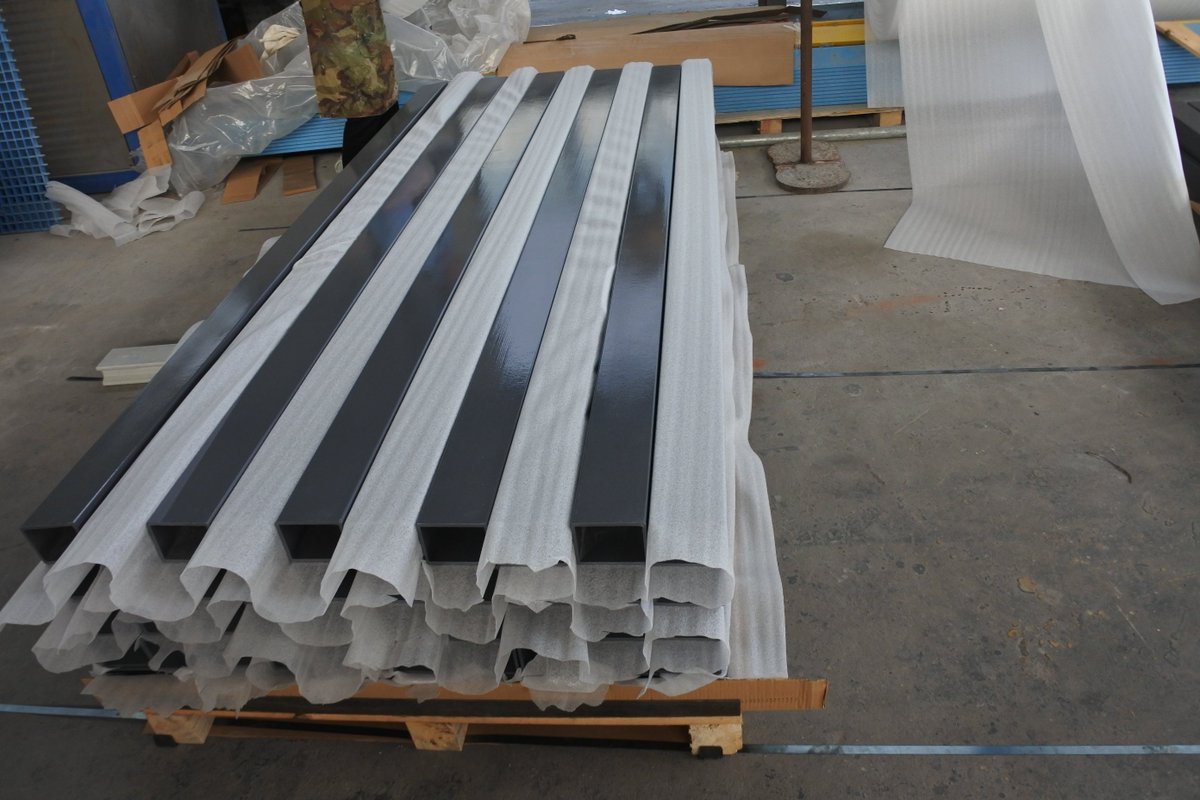 ChanGu1013's tweet photo. Newly finished FRP hollow tubes heading our customer. https://t.co/OZo28l9c55
