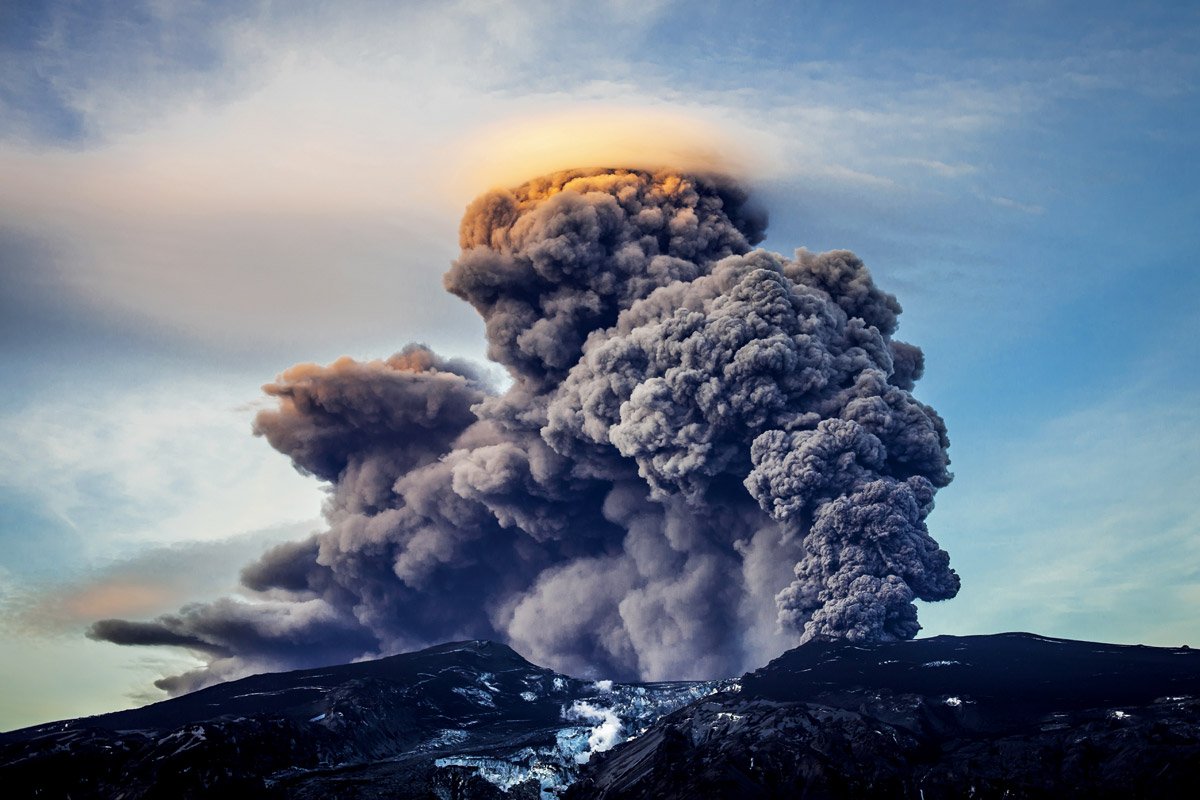 GeographicalMag's tweet photo. Boom time: predicting Iceland's volcanoes https://t.co/HYkA8AKqq0 https://t.co/v338kTWMtU