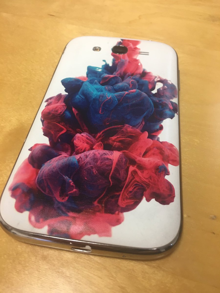 ContainerVisual's tweet image. Recien salida de la #rolanduvi una nueva #carcasapersonalizada