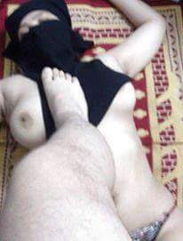 دة مكانك الطبيعي يا بنت الزواني اسجدي وصلي اخضعي لزبي #معصيتى_راحتي