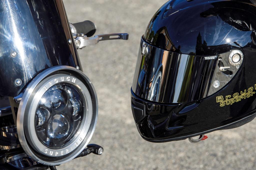 BSMotorcycles's tweet photo. Brough Superior Motorcycles:  headlamp and helment #BroughSuperior #SS100 https://t.co/Fshw8BHznD
