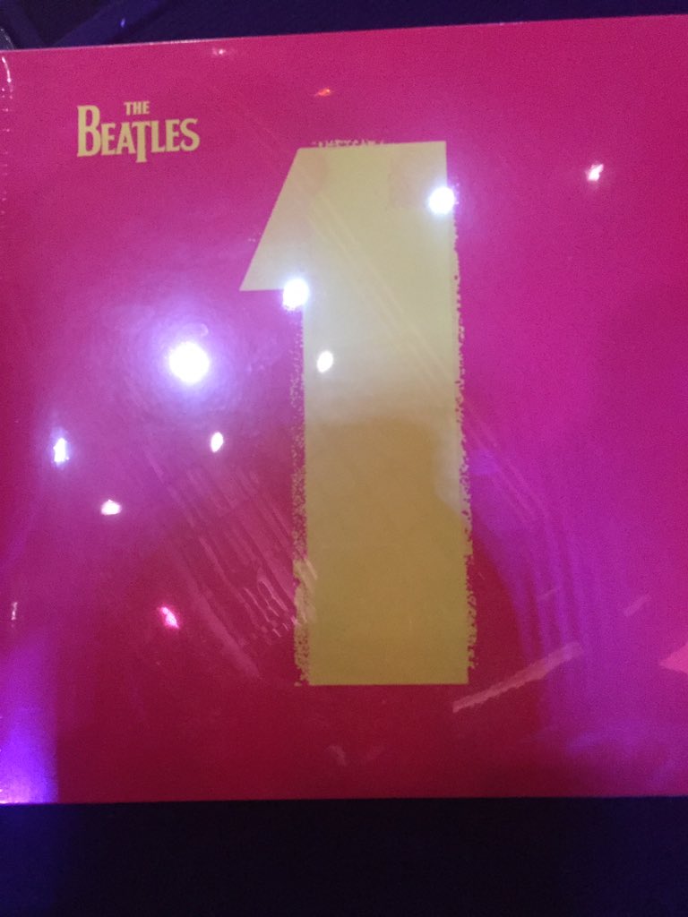 gonzalezolc's tweet image. un lien de parente avec le Sergent #TheBeatles #AmazingRobot