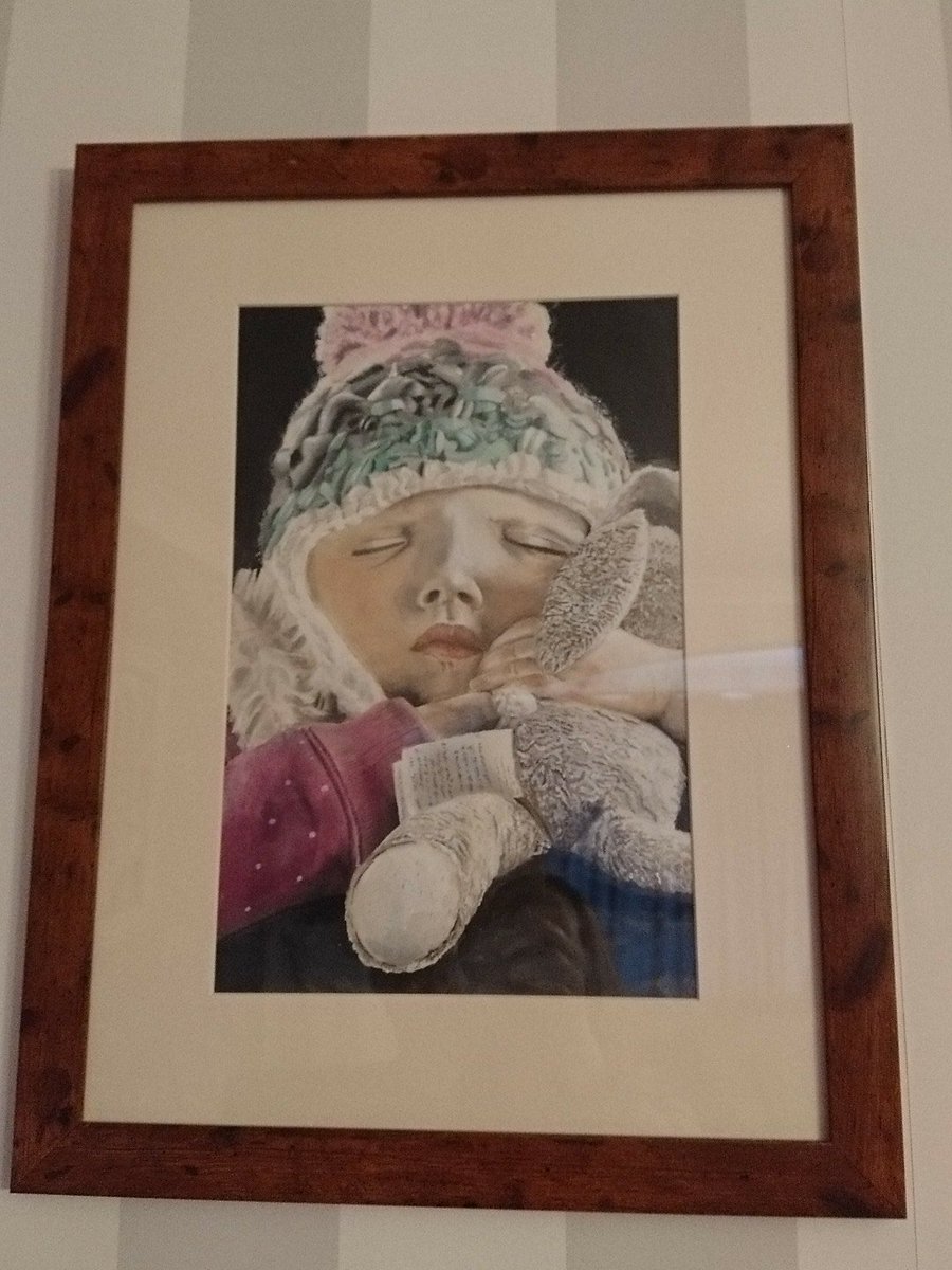 adashofcraft's tweet photo. Yey my oil painting finished and framed!  #painting https://t.co/tgAYYDv9gB