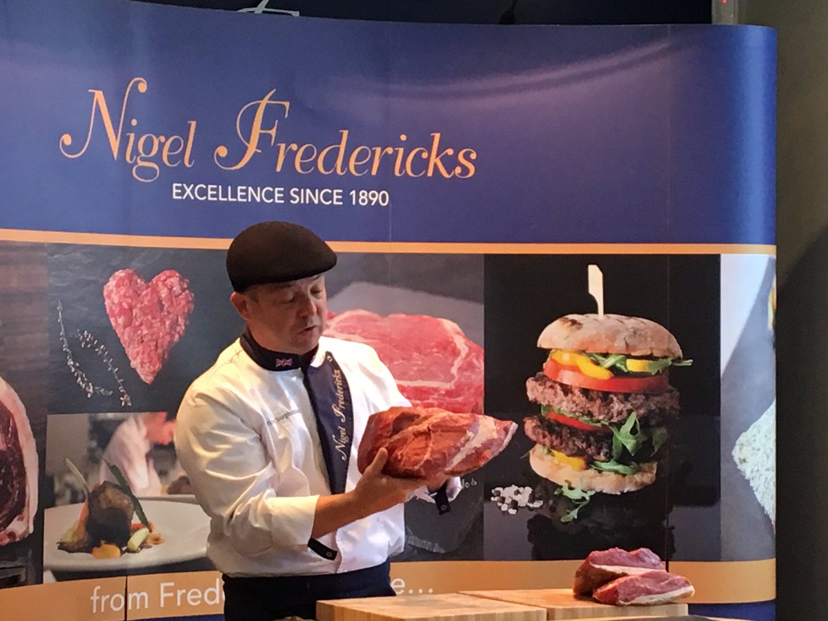 MTJ_tweet's tweet photo. Maurice Stephenson of @NigelFreddies talking us through how to breakdown a beef rump as part of #BBW with @Ladiesinbeef1 &amp; @AHDB_BeefLamb https://t.co/QkD0VQrR0m