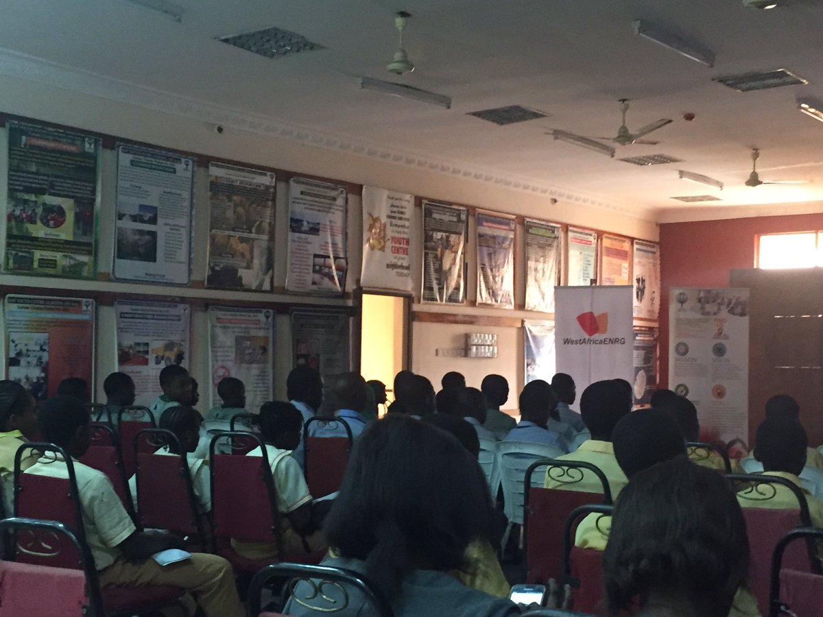 WestAfricaENRG's tweet photo. Schools are silent and captivated by #TheValuableWaste documentary @AdesojiAdejolu #NESRA @oyostategovt @kdfyec https://t.co/34VKqTAsAr
