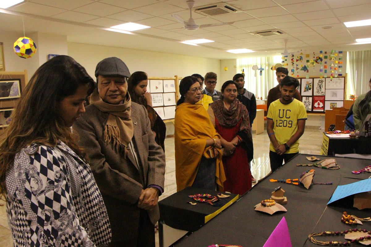 Jaipur_Manipal's tweet photo. 5 day workshop on Lacquer Jewellery by Mrs.vManisha Singh @ #MUJ
#LacquerWorkshop #Jewellerydesign #lacquerjewellery #bestuniversity #fod https://t.co/090UJUFDeH