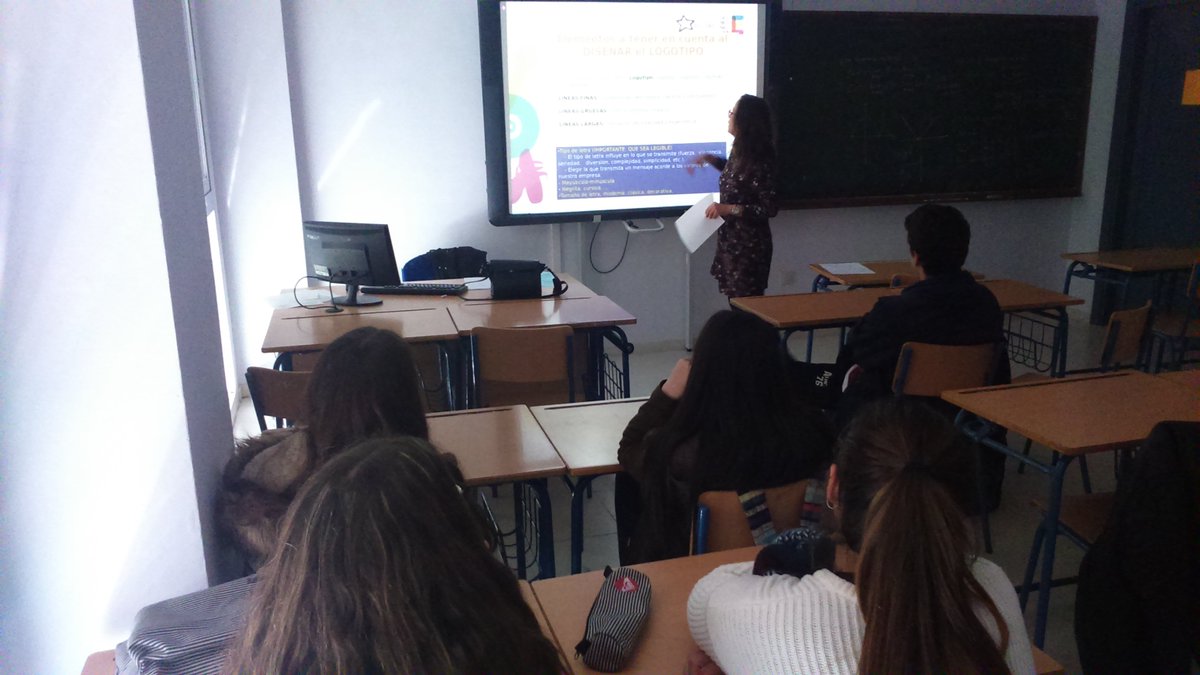 cadesevilla's tweet photo. Taller de #creatividad y de #imagen corporativa de la #miniempresa "Jabones Virgen" del IES Virgen de Consolación. #CADEUtrera #Utrera https://t.co/5qcbXbZTst
