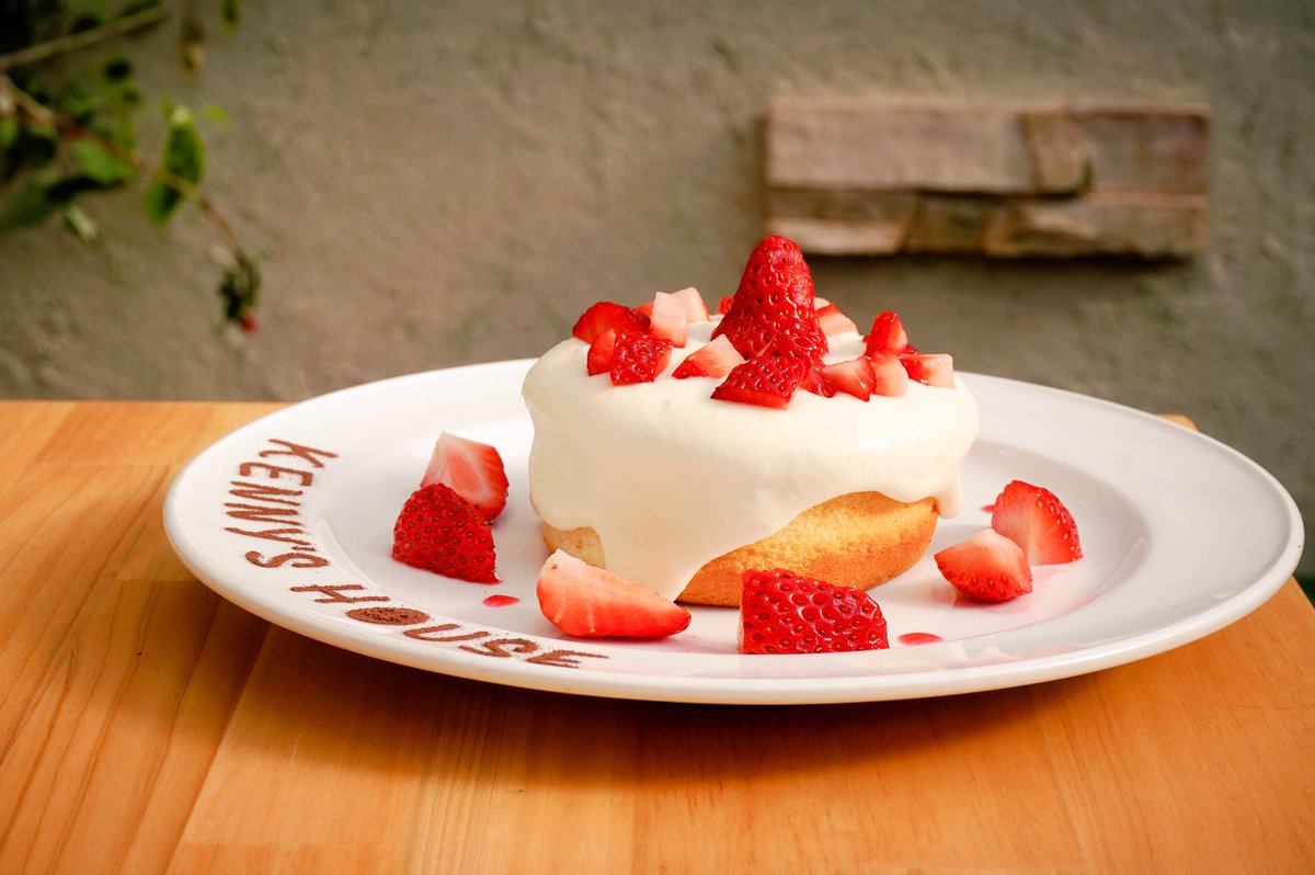 期間限定パンケーキがはじまりました☆

オススメはストロベリークリームパンケーキ！

ぜひ伊豆高原までお越しください♪