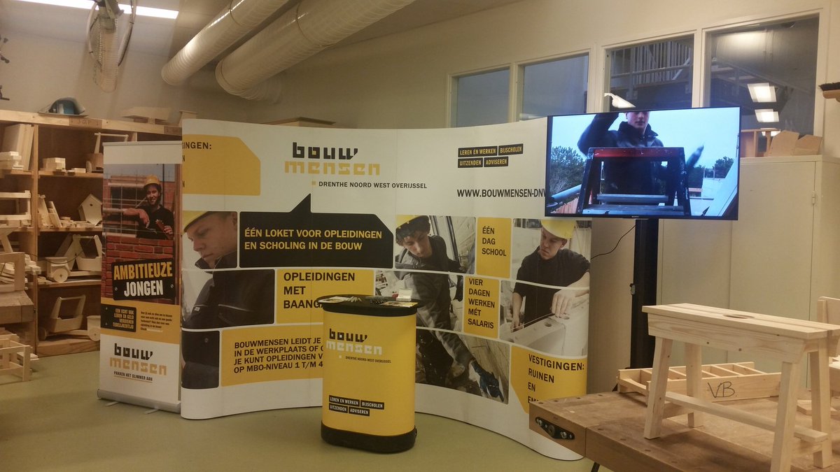 BouwmensenDr's tweet photo. Vandaag op de open dag Dr. Nassau College Assen 9 &amp; 10 februari onze eigen opendagen en timmerwedstrijd in Ruinen. #Bouwmensen #BBL https://t.co/LnK5XqbaT4