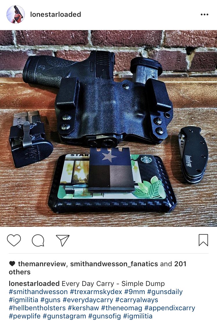 LoneStarLoaded's tweet photo. An #everydaycarry dump from a few months ago. Follow my Instagram. Trying to hit 13k! #guns #everydaycarry https://t.co/lVKGhW0DgF