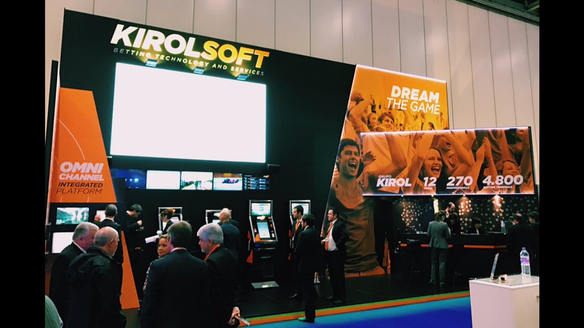OFECOMELondres's tweet photo. Mucha actividad también en el stand de @kirolsoft, es su 3ª participación #ice2017 #IceGaming https://t.co/H8d7EFKBuS