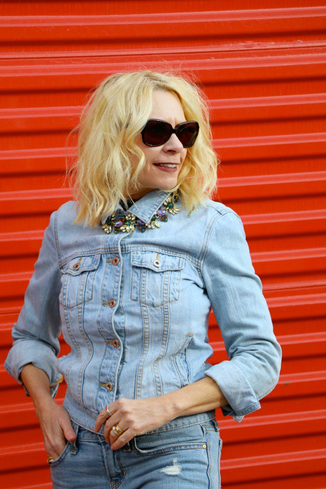 Teawithtrina's tweet photo. What to add to your denim on denim. https://t.co/J8KOf2pQLm https://t.co/EtKWJCjheY
