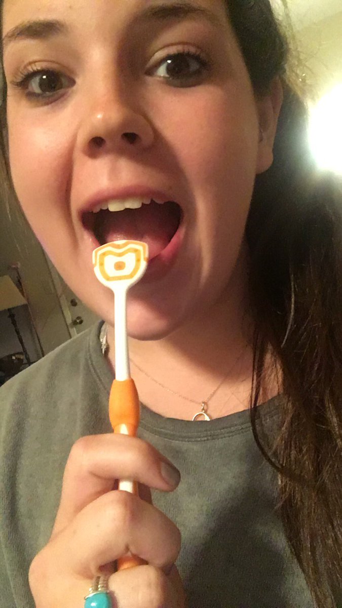 CourtneyCC16's tweet photo. So fresh, so clean! @OraBrush @Influenster thanks for the FREE #OraBrush https://t.co/OkfRlHg8l1