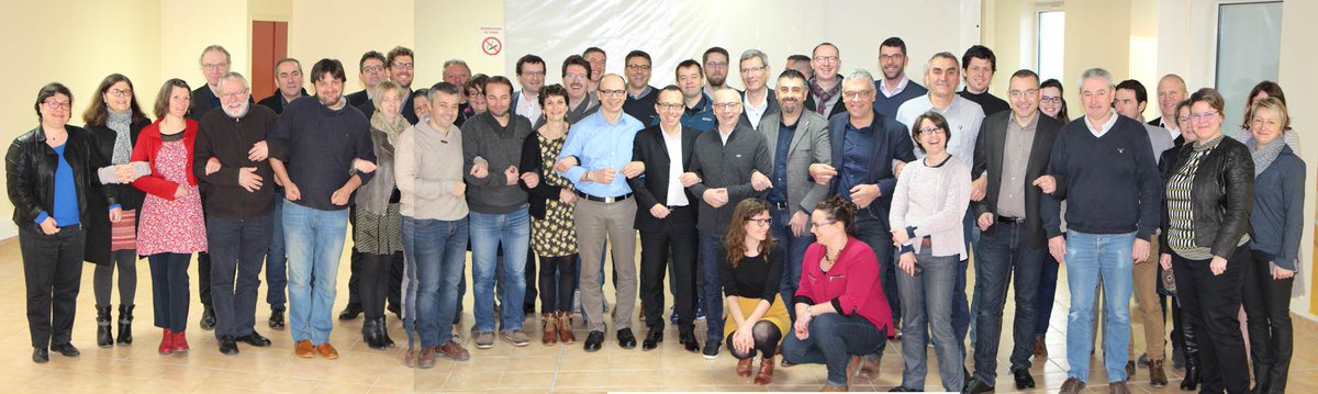 WE_GREEN_UP's tweet photo. Mais qui sont ces personnes qui se serrent les coudes??? 
Les #entreprises du #smitom ! #doueenanjou #economiecirculaire #EIT avec @TRIAPDL https://t.co/aFw0ivMnwu