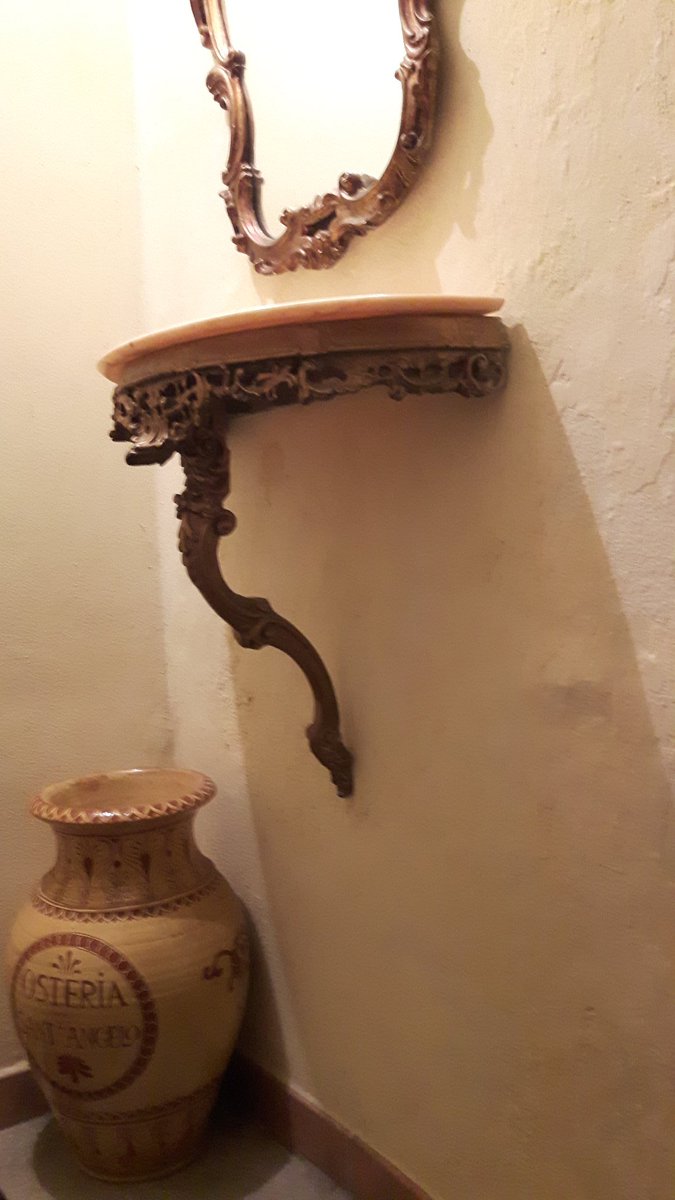 Oggi sono tornata in questa osteria ed ho ritrovato dei miei lavori in #lamaiolicadilinda