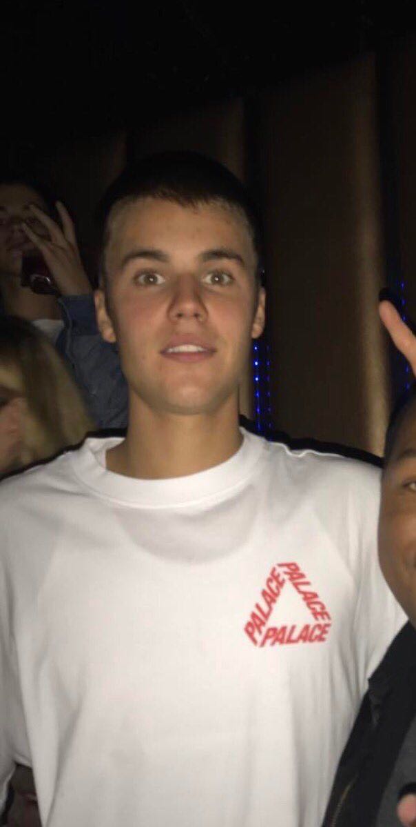 noraindropstcry's tweet photo. #TwoJustin Ta na cara que é um doppelganger kkskksksks https://t.co/aYVFiVPN51