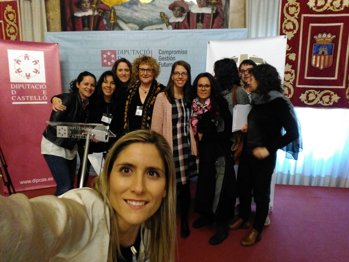 mariazcervera's tweet photo. Un gustazo trabajar con tan buena gente. Esto es una #súperred #XarxaPEU #ruralgirlpower @peuuji https://t.co/vddBFAnrDz