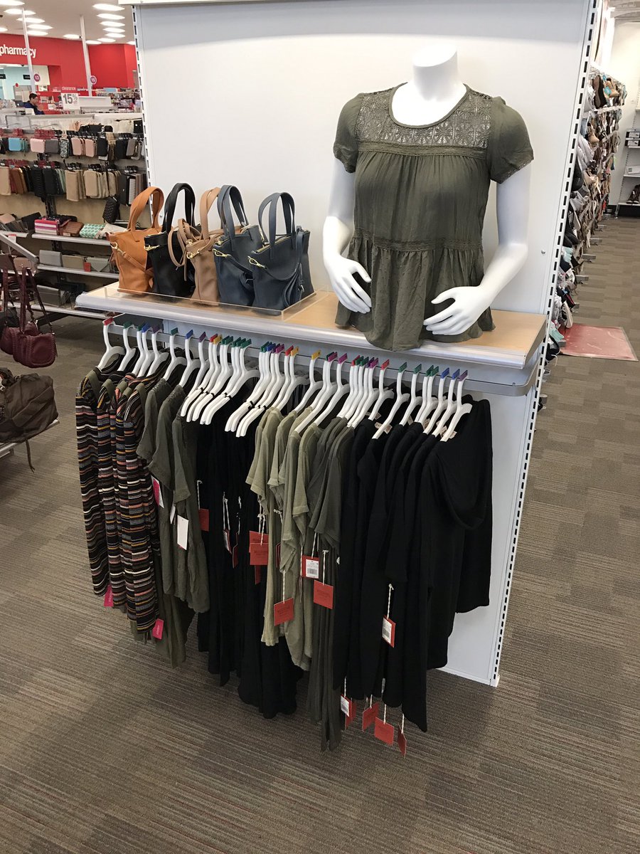 Momoshue's tweet photo. It's π for something new at the Bluff #T2860 ππππ https://t.co/MQrktDBn0R