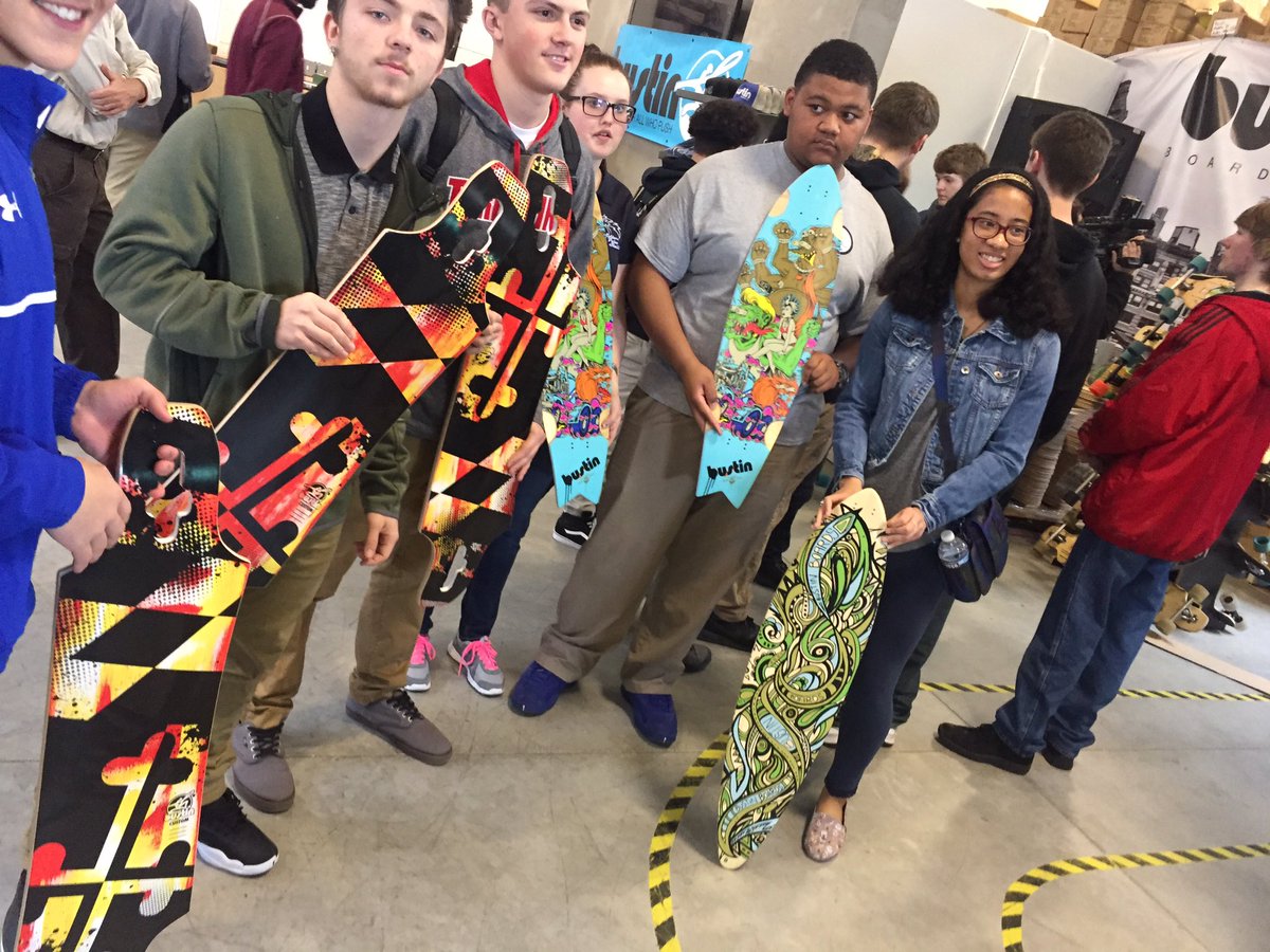 GrubbsMg's tweet photo. Students #making #engineering through #bcpsnextgenm @CTE_BaltCoPS https://t.co/Sb0Yea5vGO
