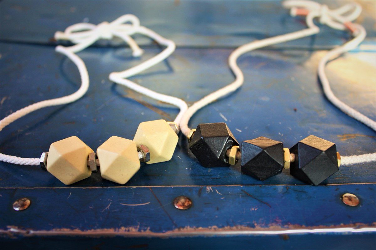 #DIY #tuto : faire un #collier actuel avec des matériaux récup' #upcycling lc.cx/Jfno