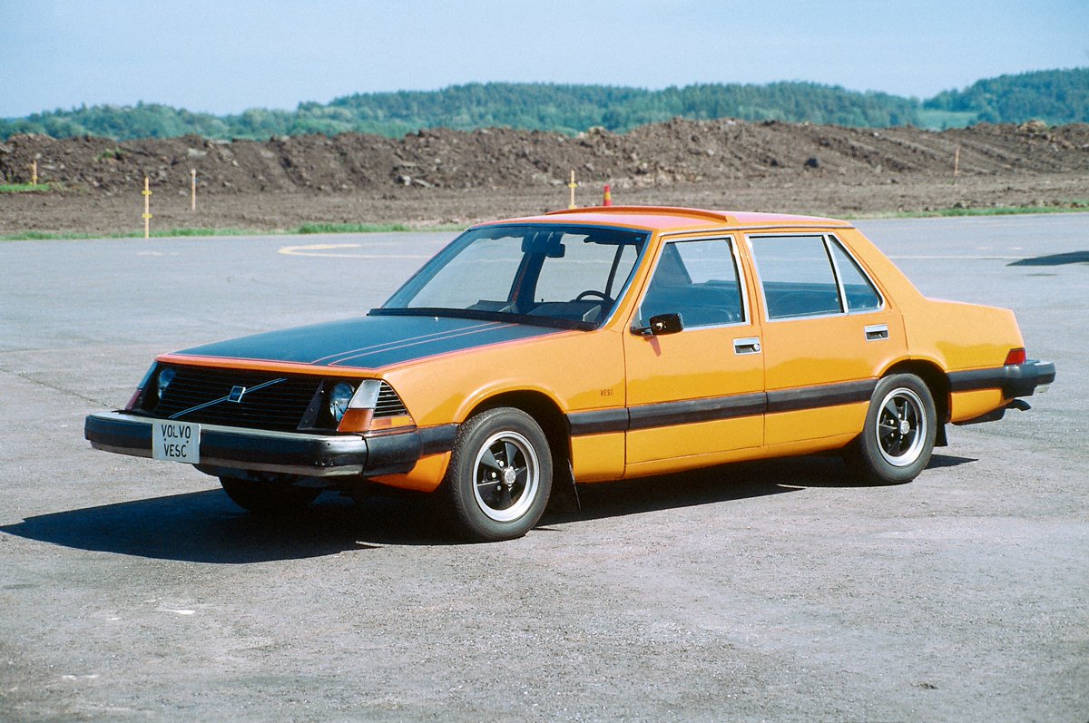 SianHart2011's tweet photo. Back to the future... Explore our groundbreaking concept cars from the 1970s - 1990:  https://t.co/RVcr7rMn2I #tbt #throwbackthursday https://t.co/rKhS0XcHkB