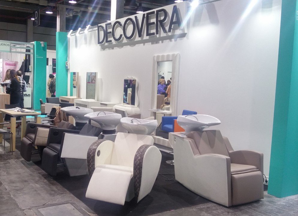 decoveraoficial's tweet photo. Decovera en la pasada feria @BEAUTY_VLC  :) https://t.co/7GIrfny3MX