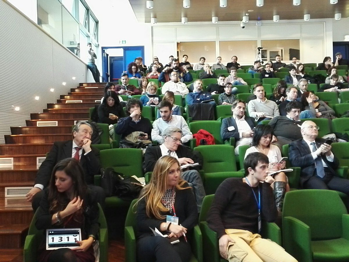 PergjergjiAldo's tweet photo. @stefanochicoli  di @cittaweb strategie di partnership #SEW17 #SEWROME17 @luca_barb89 @elettraquadrini @ludocasti @essex91 @marcogrossi6 https://t.co/ILPbY8gLGU