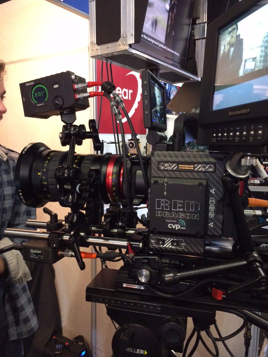 QuinpixDigital's tweet photo. We checked out the exciting and new kit at #bscexpo #panthertwisterdolly &amp; #cmotion #cfinder, great show this year! #redweapon, #film, https://t.co/q9Uj9QCTBw