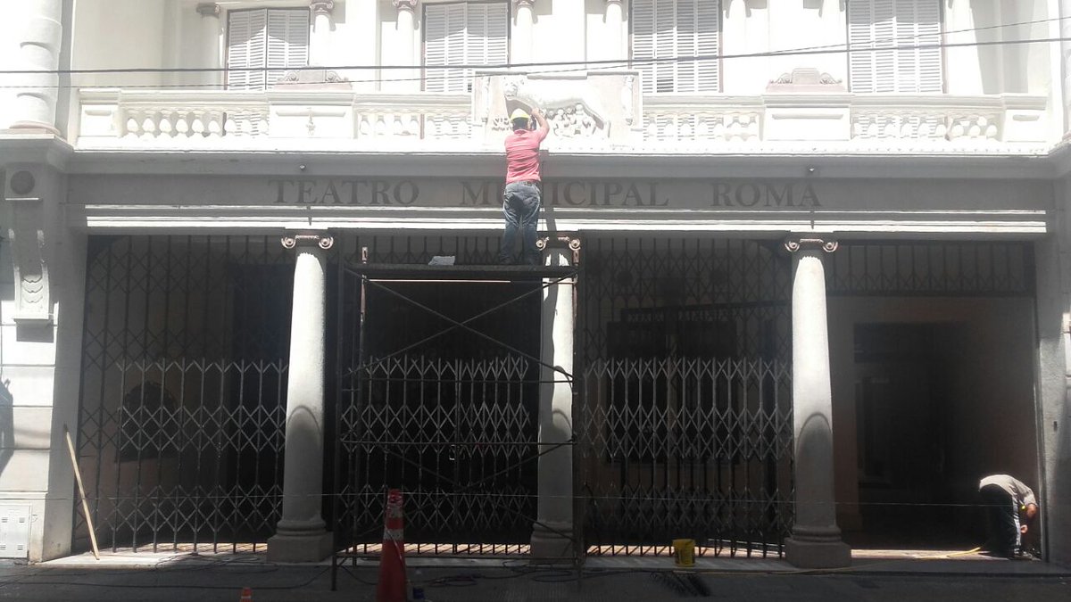prensamda's tweet photo. #Obras #PatrimonioHistórico Así estamos trabajando en la restauración y mantenimiento de la histórica fachada del @teatro_roma https://t.co/f0SCvm3snF