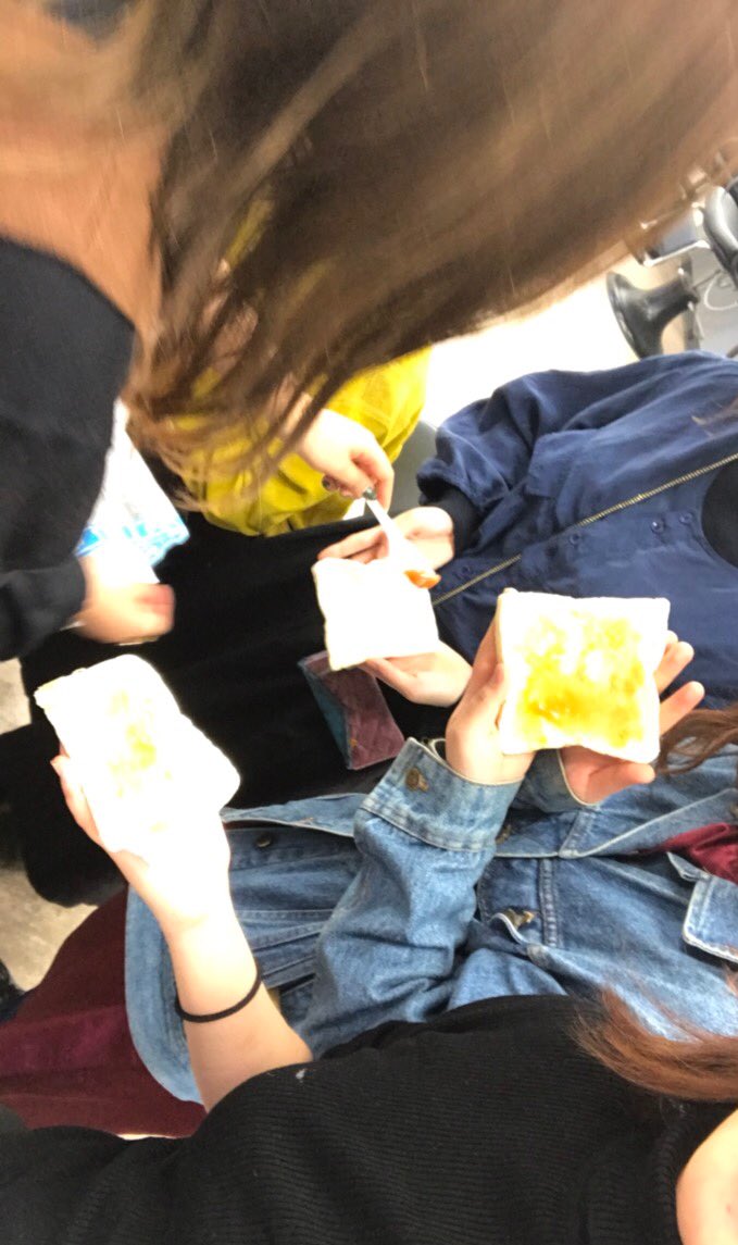 vsf17hm's tweet photo. 撮影1日目を終えました！
かっこよく仕上がっています✨
明日も撮影、盛り上げていきましょー！！！
関係のない写真は朝食の食パン🍞
#えびす #vantan #vsf17 #hm #俺たちのネオ東京 https://t.co/fKCbblDJE0