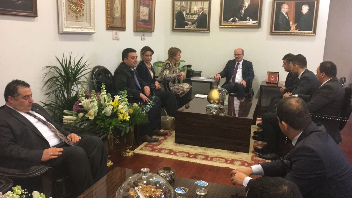 İç Anadolu Genç İş Adamları Federasyonu Bşk Sn <a href="/SEMZFATMA/">FATMA SEMİZ</a> ve beraberindeki heyet, ATO Bşk <a href="/GurselBaran/">Gürsel Baran</a>’a ziyarette bulundu.
