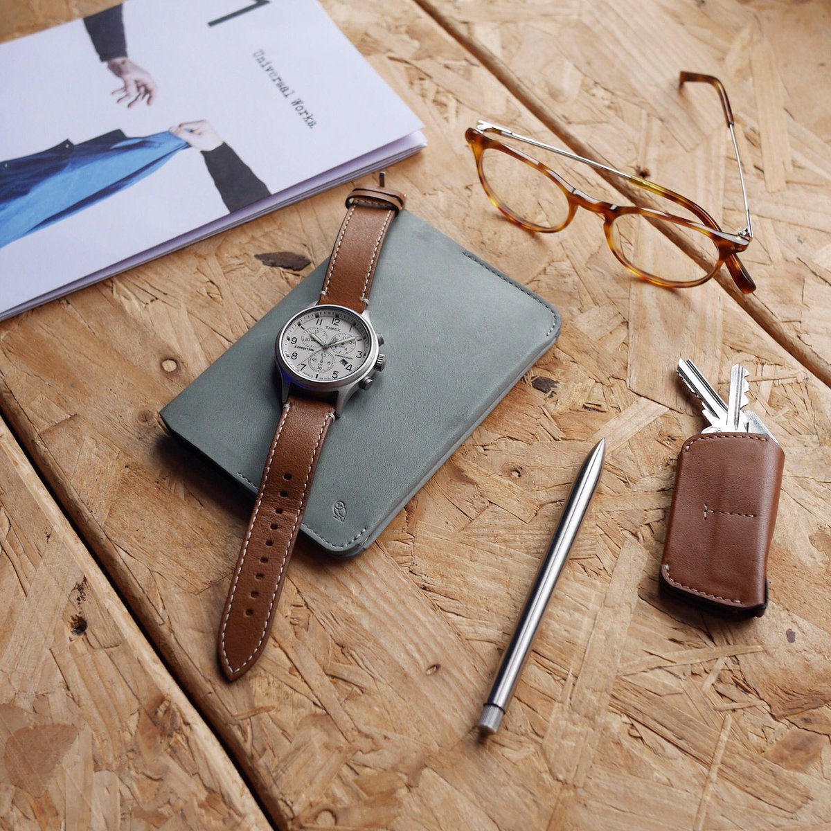 Spending a couple of days working from Nottingham with @jordanbunker_. Details by <a href="/TimexUK/">Timex UK</a>, <a href="/Bellroy/">Bellroy</a> + <a href="/ajoto/">AJOTO</a>