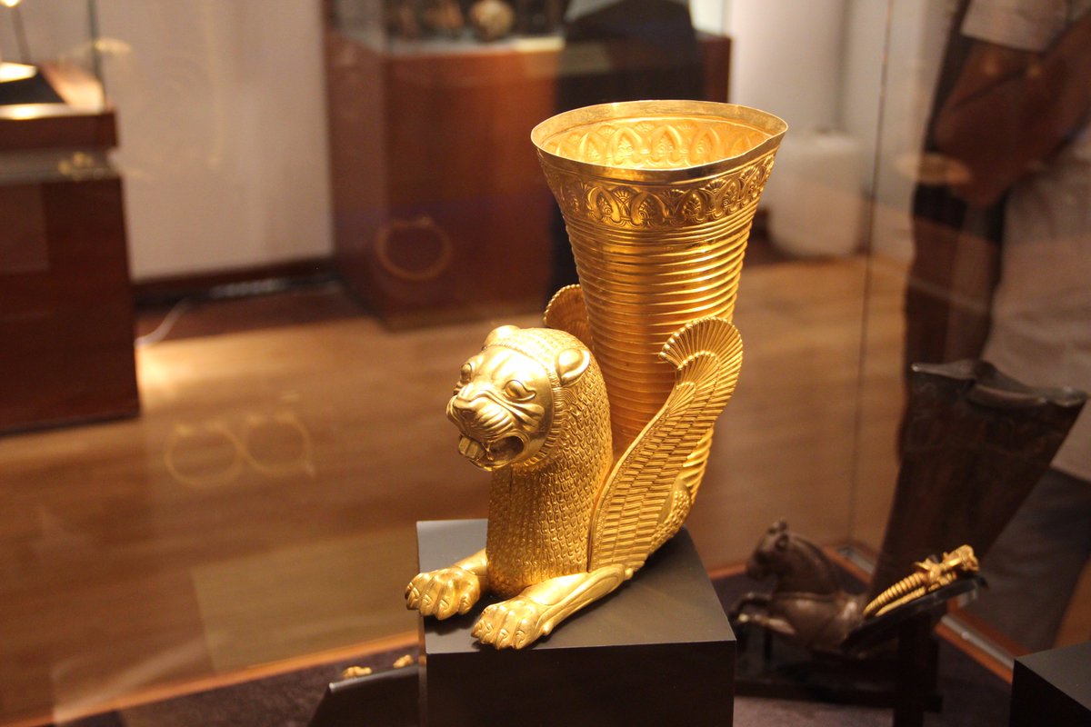 PressTV's tweet photo. A golden 2500-year-old Rhyton from Ancient #Iran.

#MustSeeIran #Culture https://t.co/BivGdtEAO2