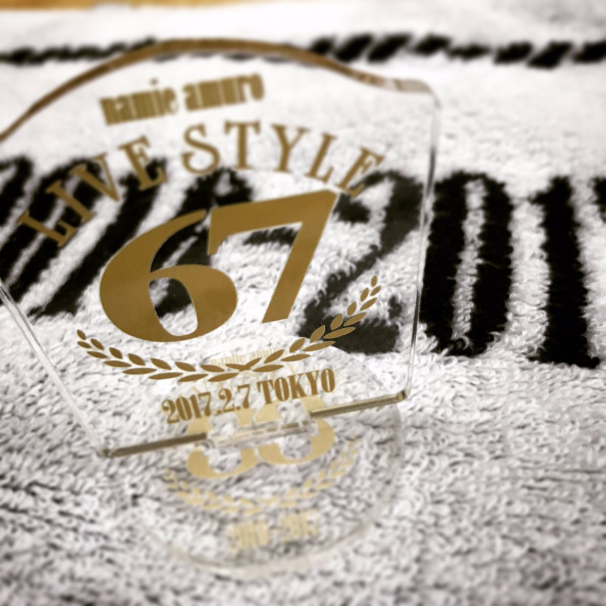 necchi1016's tweet photo. ガチャやって1回目で公演日限定を当てちゃうって、どんだけ運がいいんだろ(☝︎ ՞ਊ ՞)☝︎
#namieamuro
#LS2016_2017
#東京国際フォーラムホールA
#君だけのためのHero
#StrikeAPose
#67公演目 https://t.co/NCzXE8BZ0a