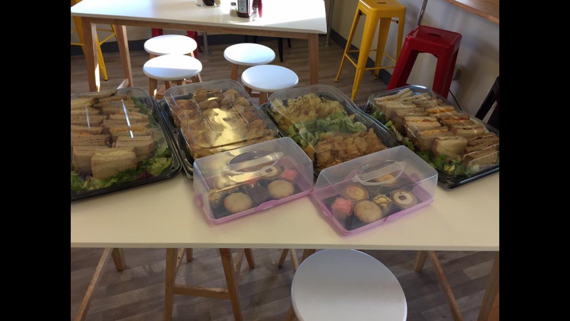 HungerHanger's tweet image. Buffets available at £5.95 a head plz call 01332853833 for enquiries #hungerhanger