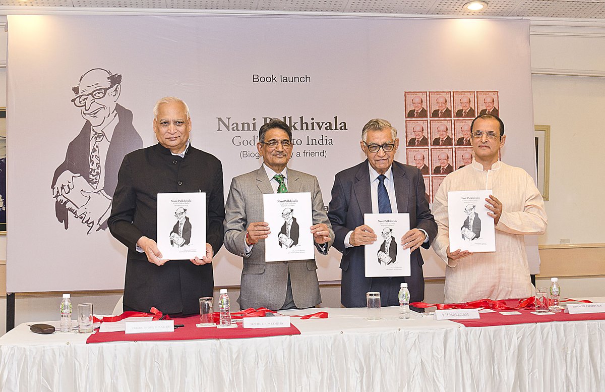 DrDBhandari's tweet photo. Former #CJI Justice R M Lodha, Y H Malegam and Jeh Palkhivala at the launch of my book on 16 Jan, #NaniPalkhivala's 97th birth anniversary https://t.co/dnkUj97UUD