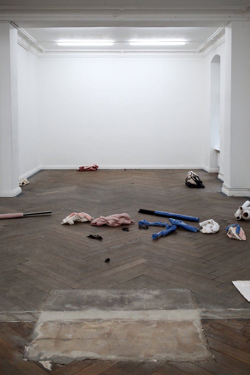 We are opening with #CharlotteDualé tomorrow from 5-9 for her solo show "Die Putze"!! #contemporaryart #berlin #ceramics