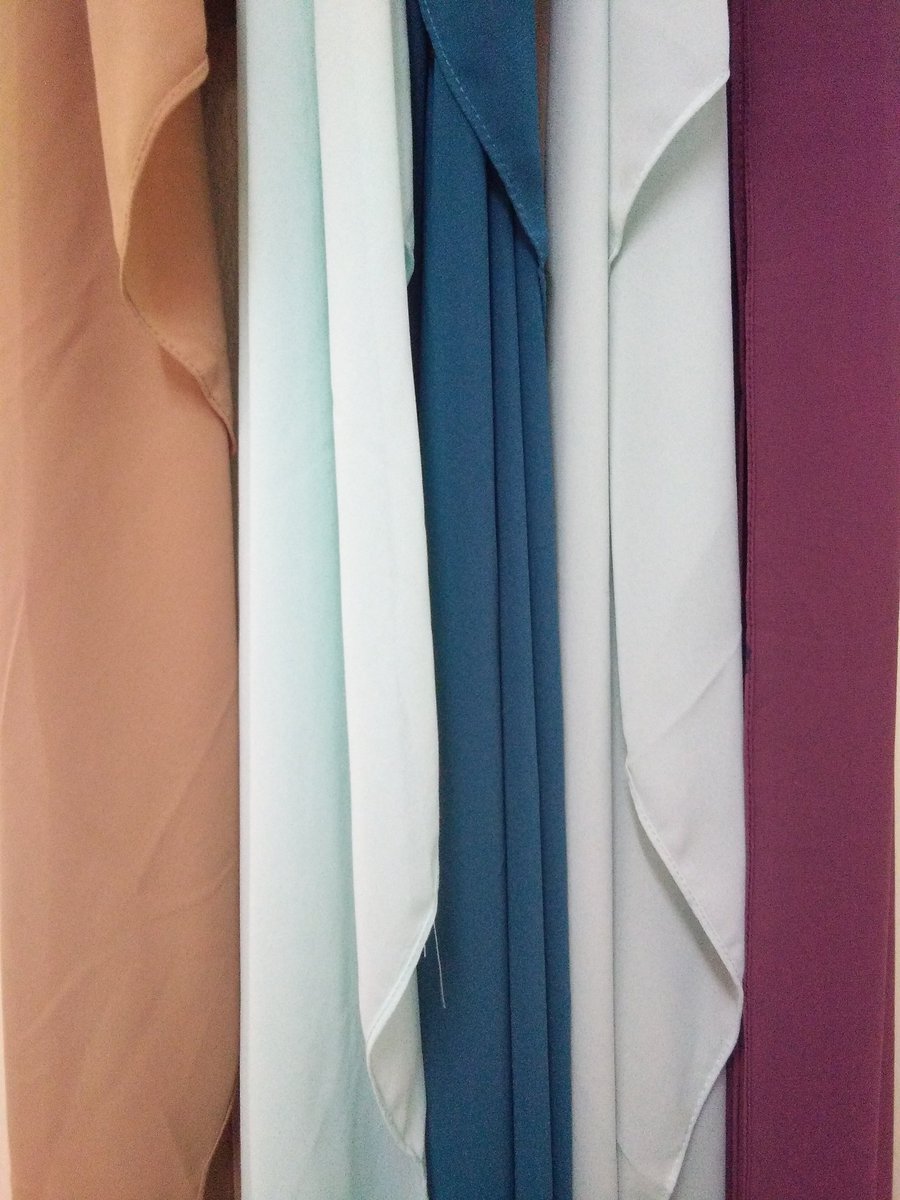 de_library's tweet photo. Shawl 
RM10/pcs
RM8/pcs beli above 5pcs+free gift

Bawal pucci
RM15/pcs
RM12/pcs beli above 3pcs+free gift

Ws 0172075691 order&amp;detail. https://t.co/sVnkYKjbZT