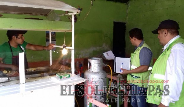 ESTABLECIMIENTOS de alimentos y bebidas deben actualizar documento oficial bit.ly/2lnD90f