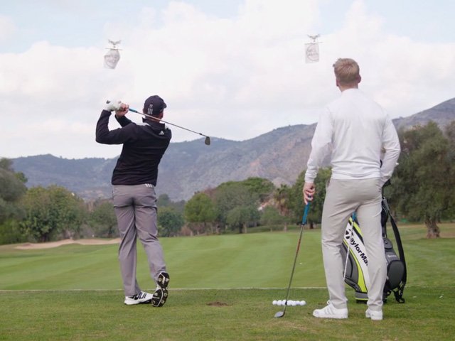MyGolfWay's tweet photo. [VIDEO] Cómo derribar drones provocadores en mitad de un entrenamiento de golf, por @TheSergioGarcia https://t.co/Ih4sebUOIU #Sergiovsdrones https://t.co/BGIVOpwgb3