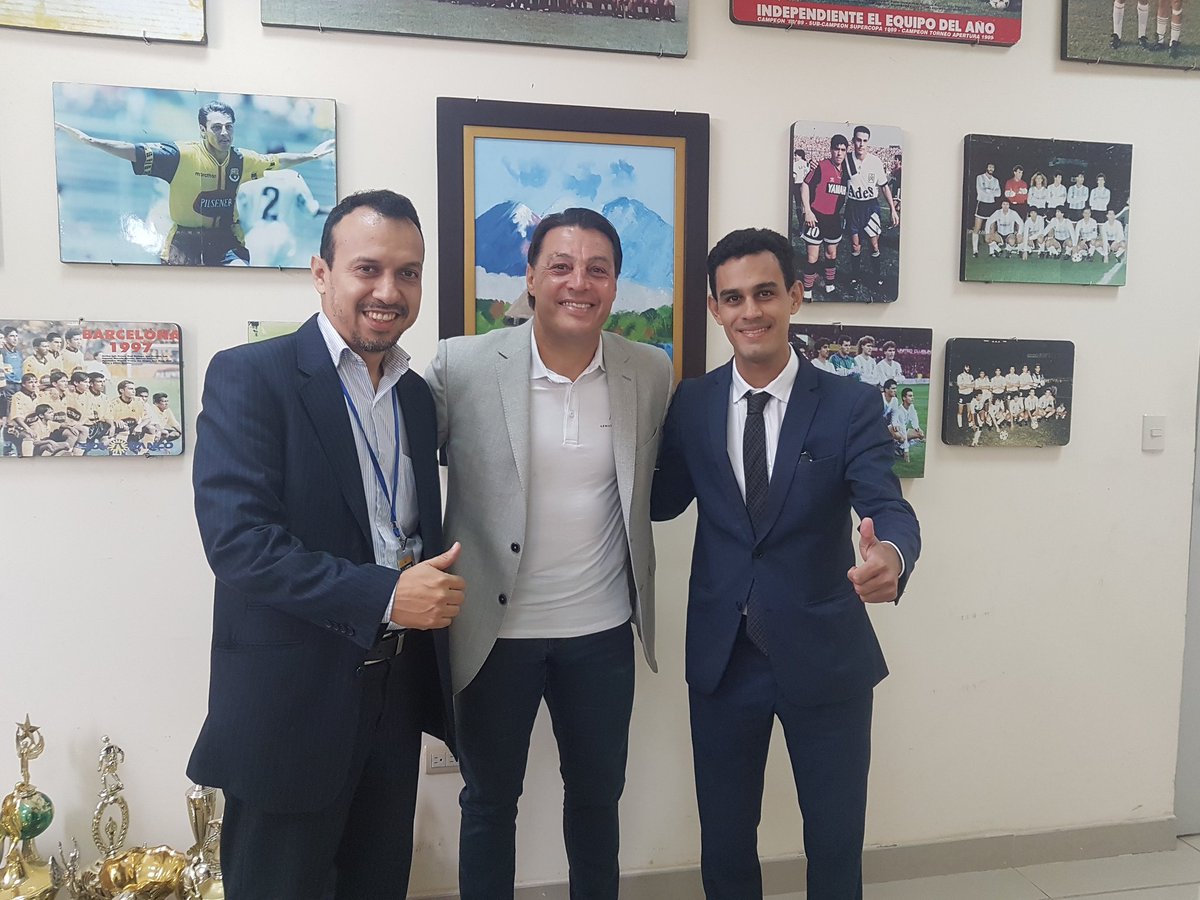 AlfaroMoreno's tweet photo. Reunion por alianza estrategica con Antonio Ramos y Manuel Gallardo de @UTPLCosta beneficios academicos para @FormativasBSC y @SociosBSC https://t.co/oC4EWmwJ5k