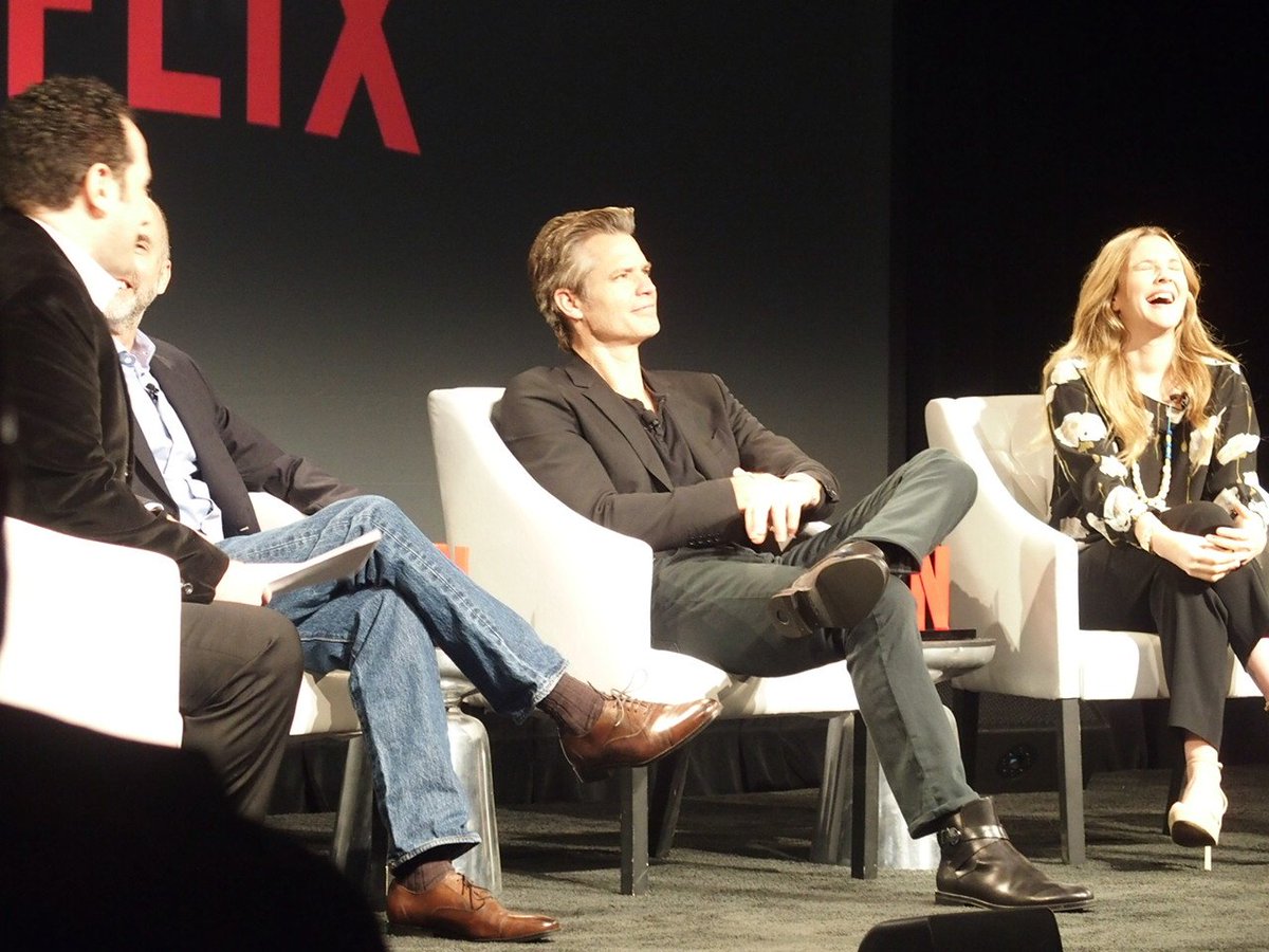 Netflix イベント 配信中の話題作 サンタクラリータ ダイエット から主演のドリュー バリモア ティモシー オリファント そしてクリエイターのヴィクター フレスコが登壇 妻が突然アンデッド化してしまうという本作について Tvgroove 海外セレブ エンタメ