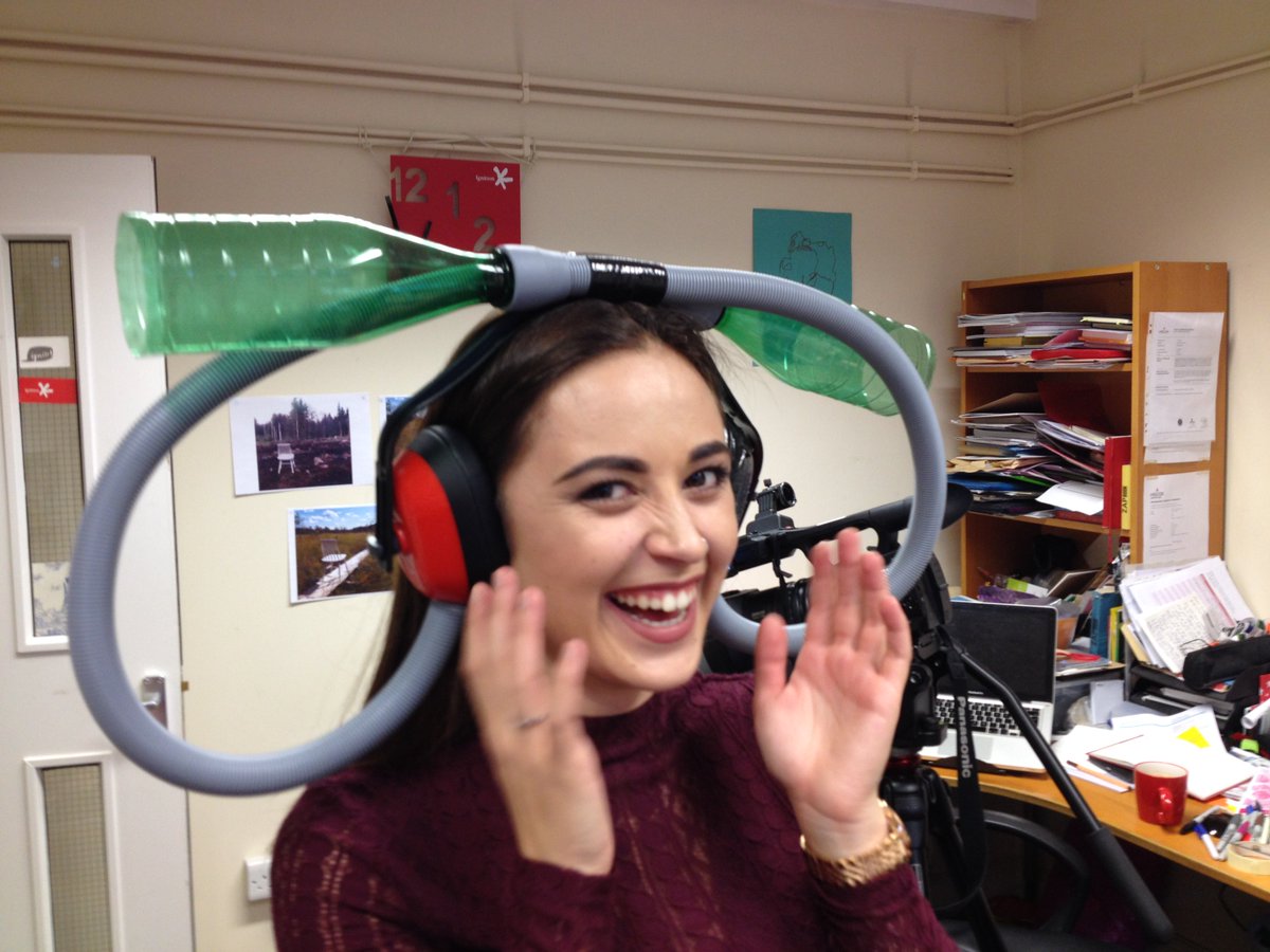 Rick_Hall's tweet photo. the #confuserphones are out and Melanie from @Notts_TV clearly enjoys the experience.. tune in for #FOSAC17 news this evening https://t.co/POGHt4yAfE